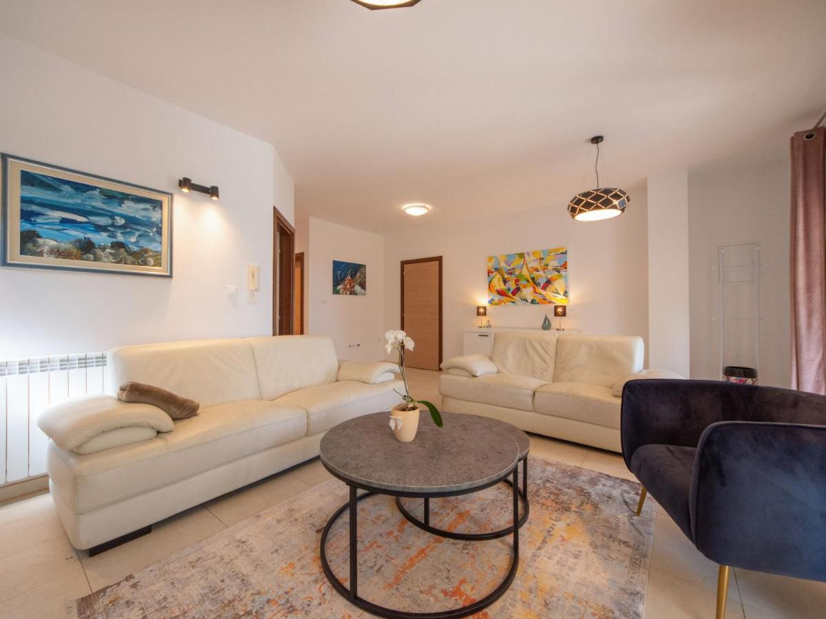Holiday Home Villa Orhidea By Interhome Marcici Luaran gambar